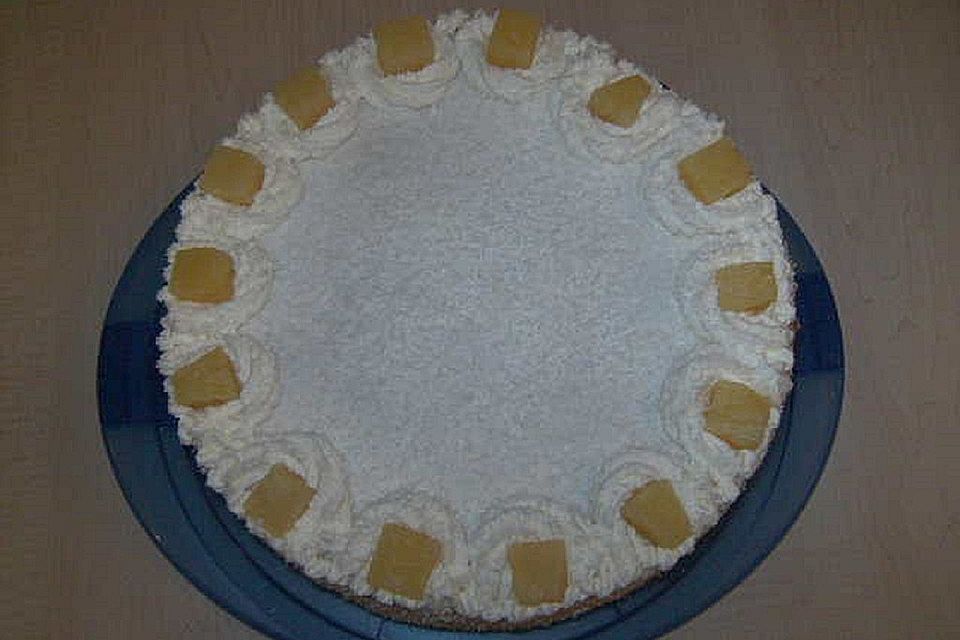 Ananas-Bounty Torte