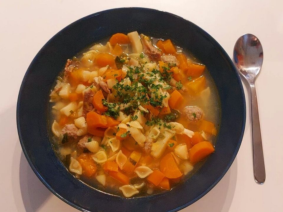 Hackfleisch-Karotten-Nudel Eintopf von ordrana| Chefkoch