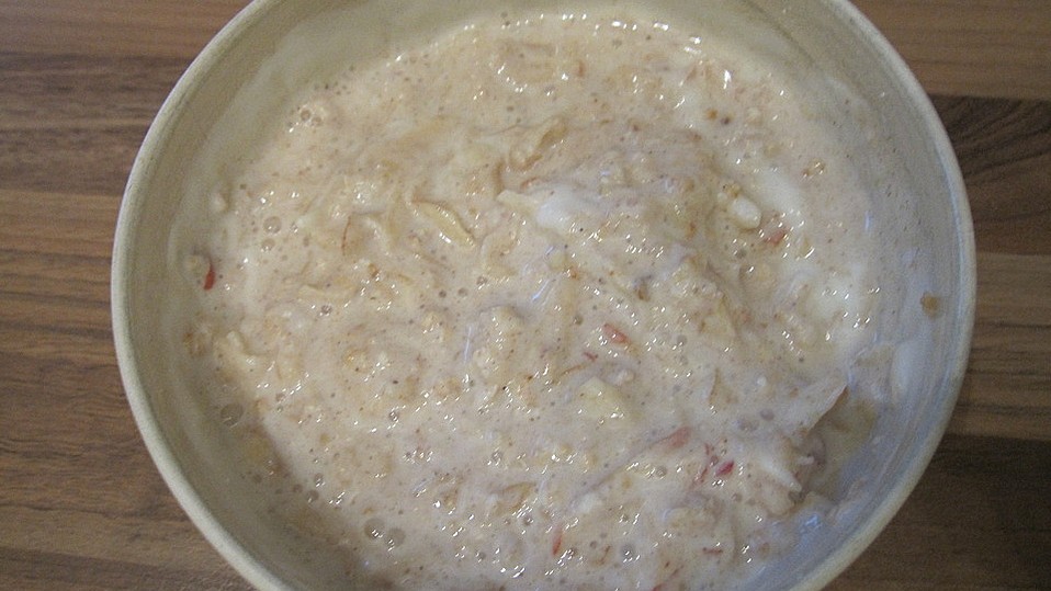 Auroras warmes Apfelmüsli nach Bircher-Art - auch für Apfel-Allergiker ...