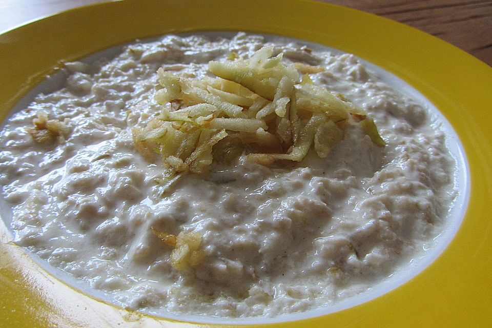 Auroras warmes Apfelmüsli nach Bircher-Art - auch für Apfel-Allergiker