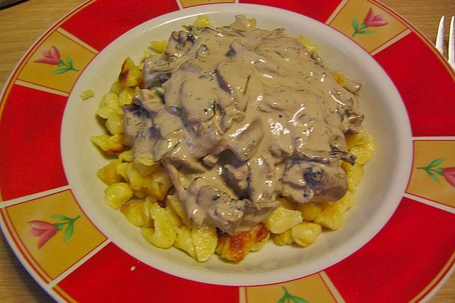 Auroras Spätzle in Sahne-Champignons-Schinken-Sauce von fortunaXmentis ...