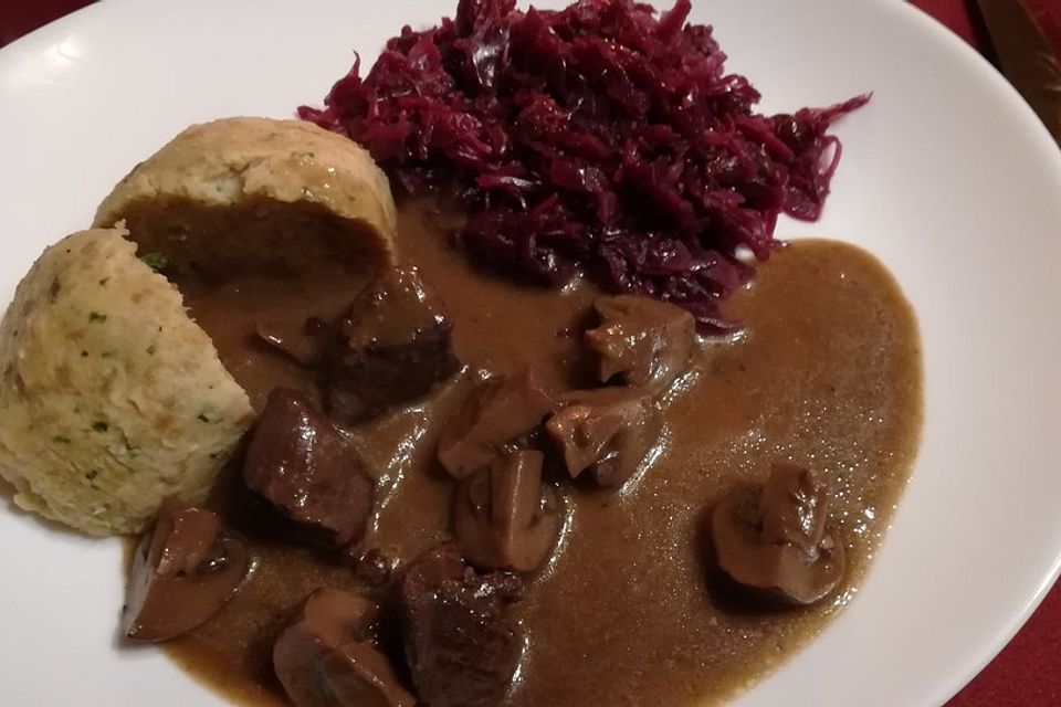 Gulasch von Reh, Hirsch oder Wildschwein à la Ursula1950