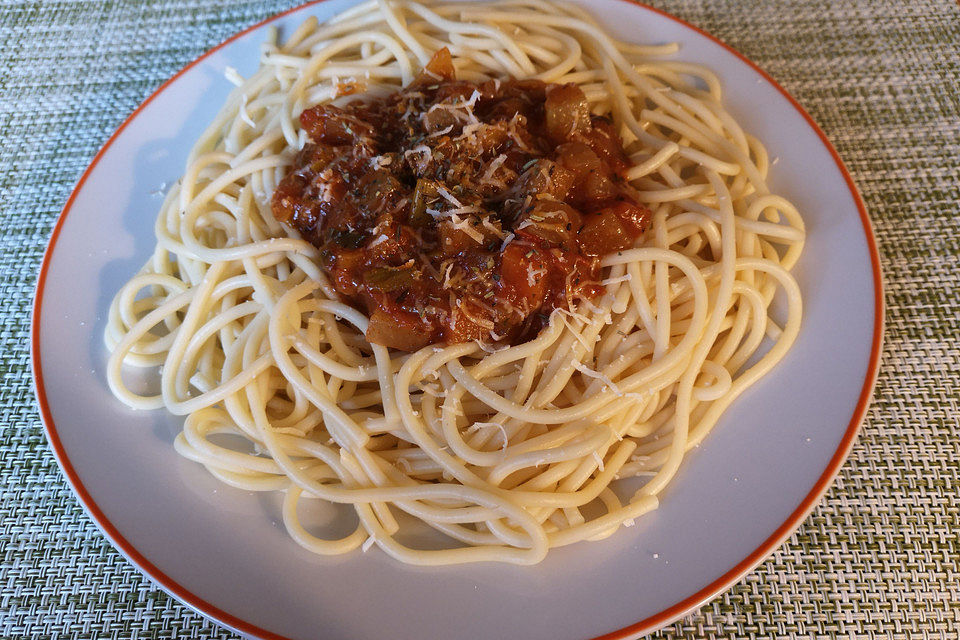 Spaghetti mit Gemüsebolognese