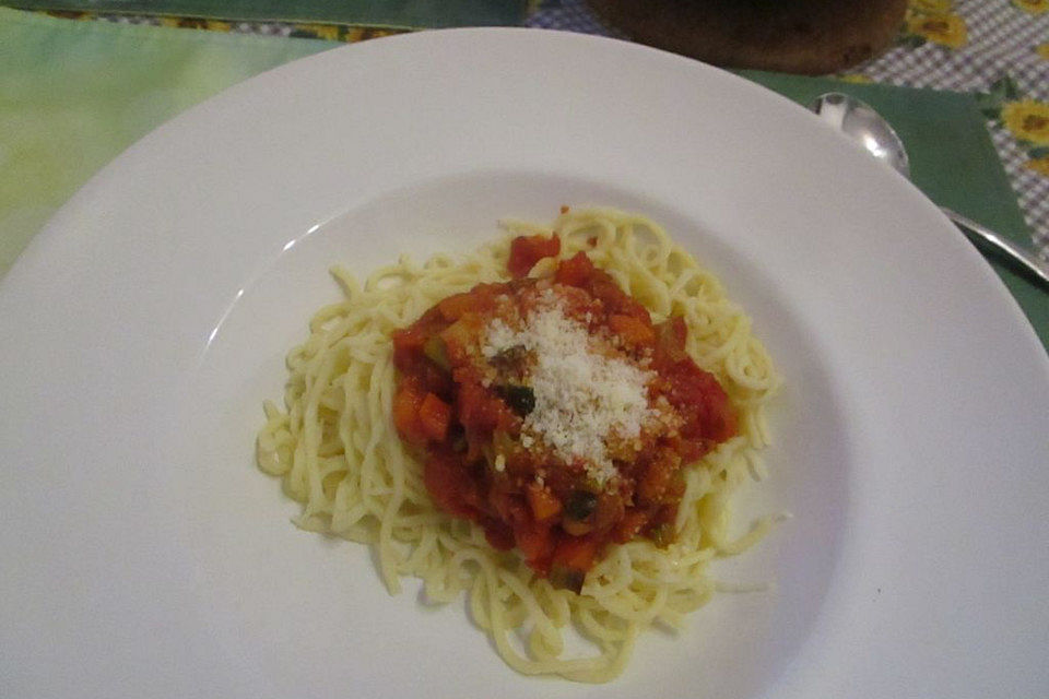 Spaghetti mit Gemüsebolognese