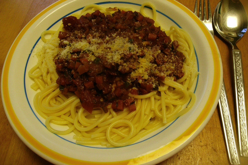 Spaghetti mit Gemüsebolognese