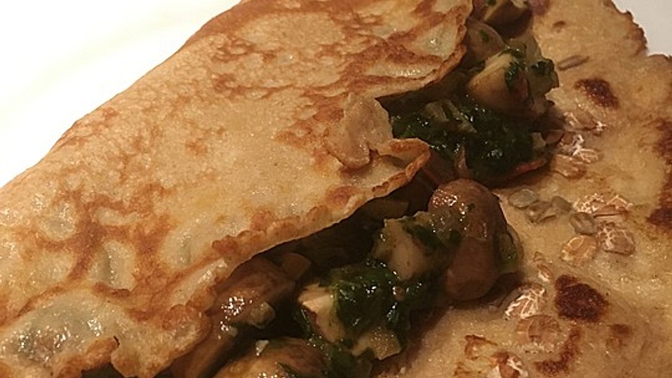 Vegetarischer Pfannkuchen mit Spinat-Champignon-Füllung von Toxicsin