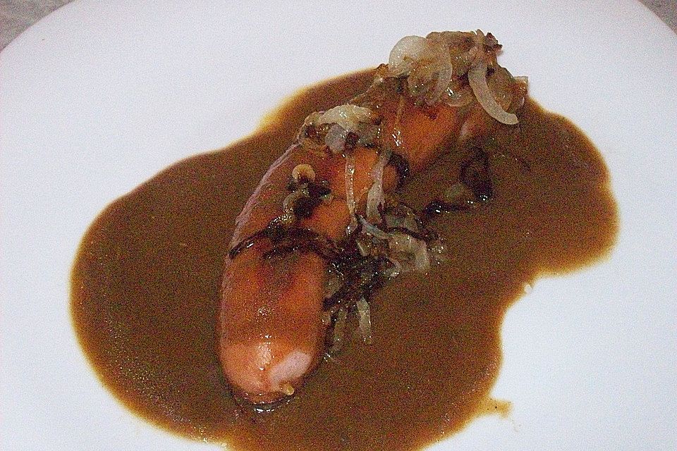 Bratwurst mit Biersoße Bratwurst mit Biersoße