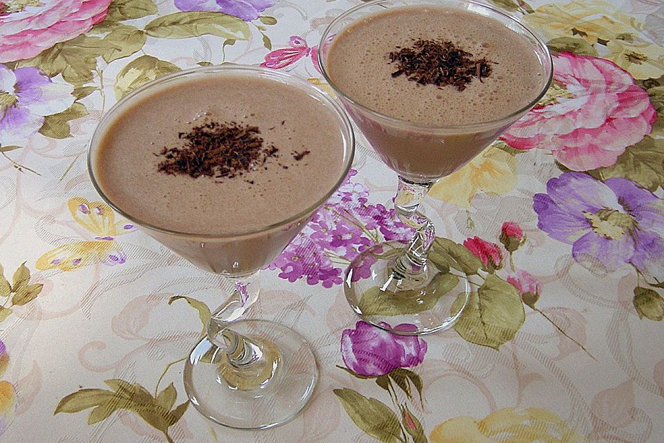 Vanille-Banane Milchshake mit Baileys