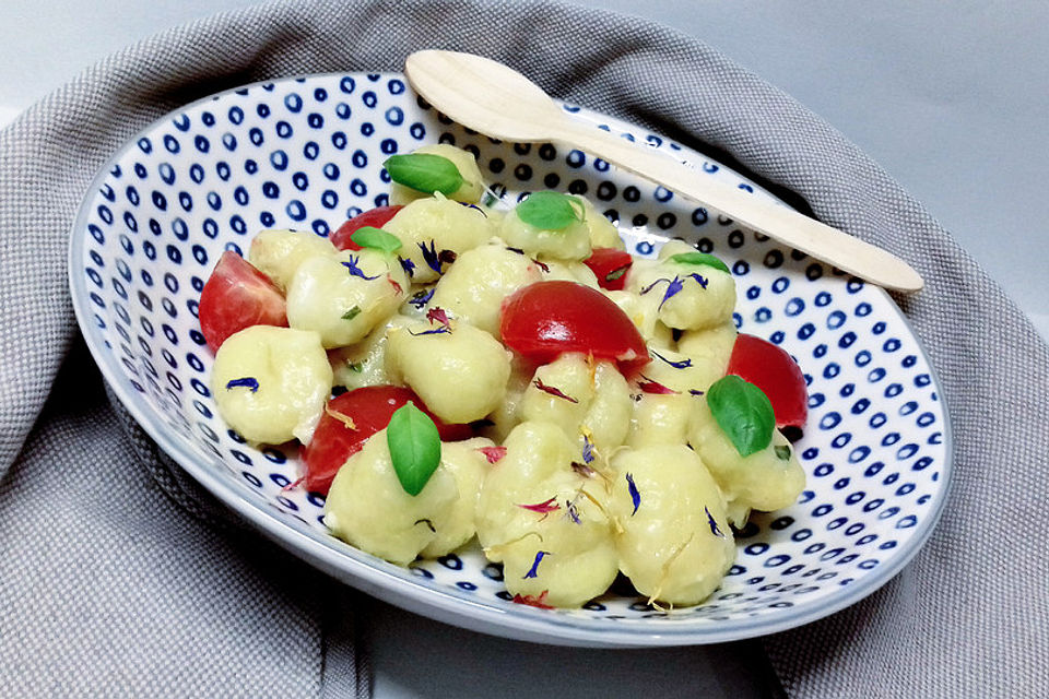 Gnocchi mit Tomaten und Mozzarella