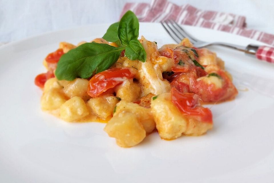 Gnocchi mit Tomaten und Mozzarella