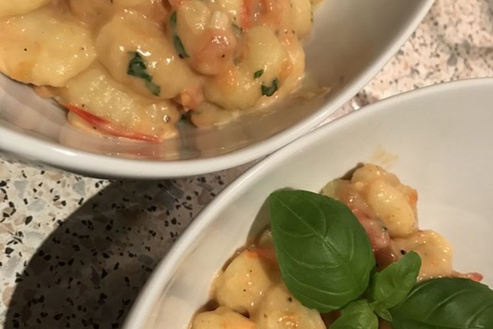 Gnocchi mit Tomaten und Mozzarella