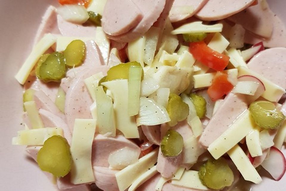 Bunter Wurstsalat