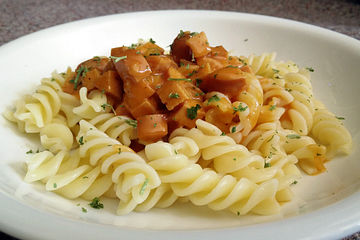 Nudeln Mit Tomaten Kase Sosse Von Bastelsuse Chefkoch 