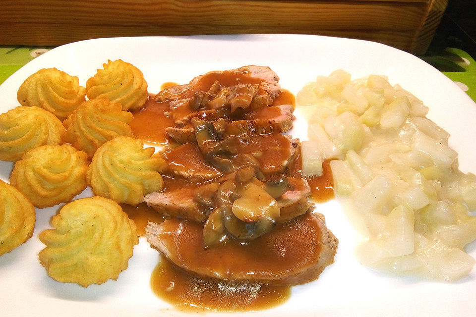 Schweinefilet mit Pilzrahmsoße