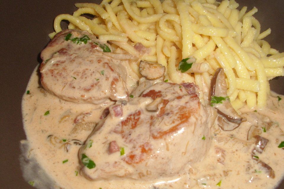 Schweinefilet mit Pilzrahmsoße