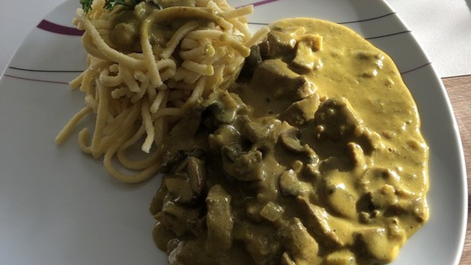 Feines Curry-Kalbsgeschnetzeltes mit Champignons von Stiermädchen