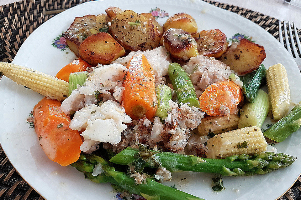 Frühlings-Pannfisch mit Kerbelsoße