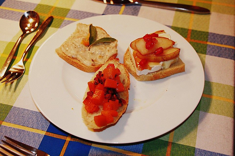 Bruschetta in drei Varianten