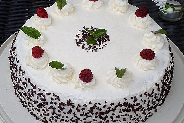 Stracciatella-Himbeer-Torte von fini123| Chefkoch