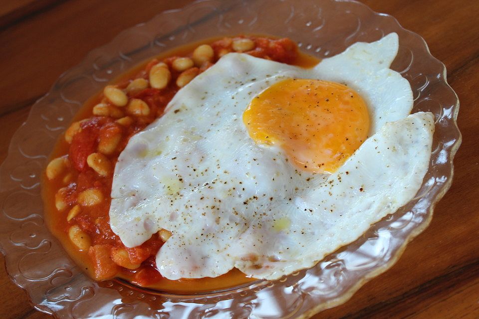 Baked Beans mit Spiegelei