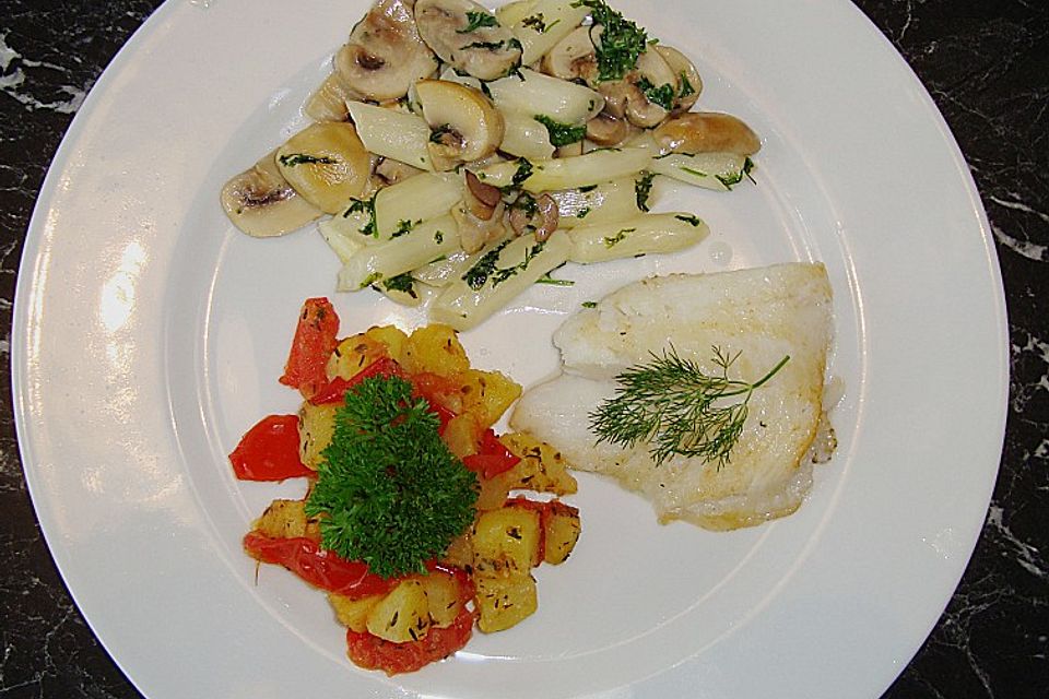 Heilbutt mit Spargel-Pilzgemüse und "schneller Kartoffel"