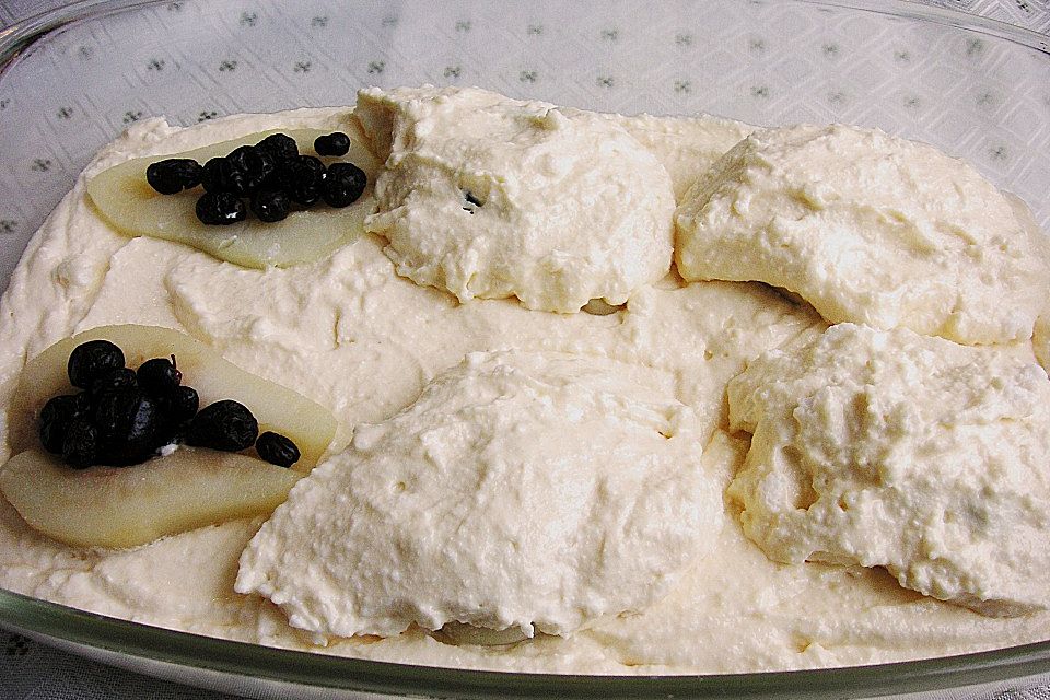 Grießauflauf mit Birnen und Cranberries