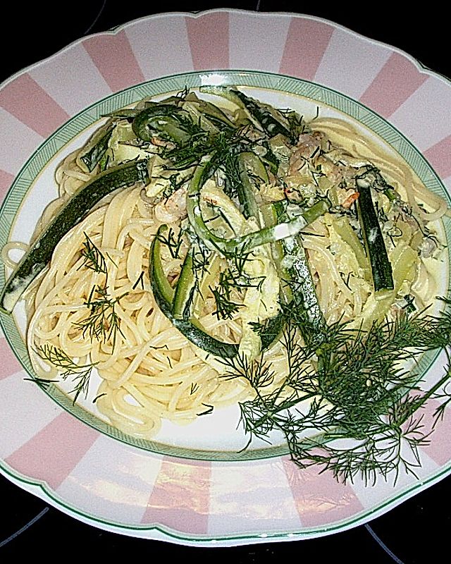 Zucchinispaghetti mit Krabben