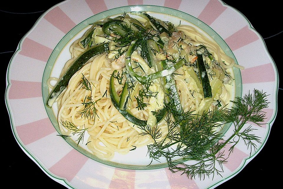 Zucchinispaghetti mit Krabben