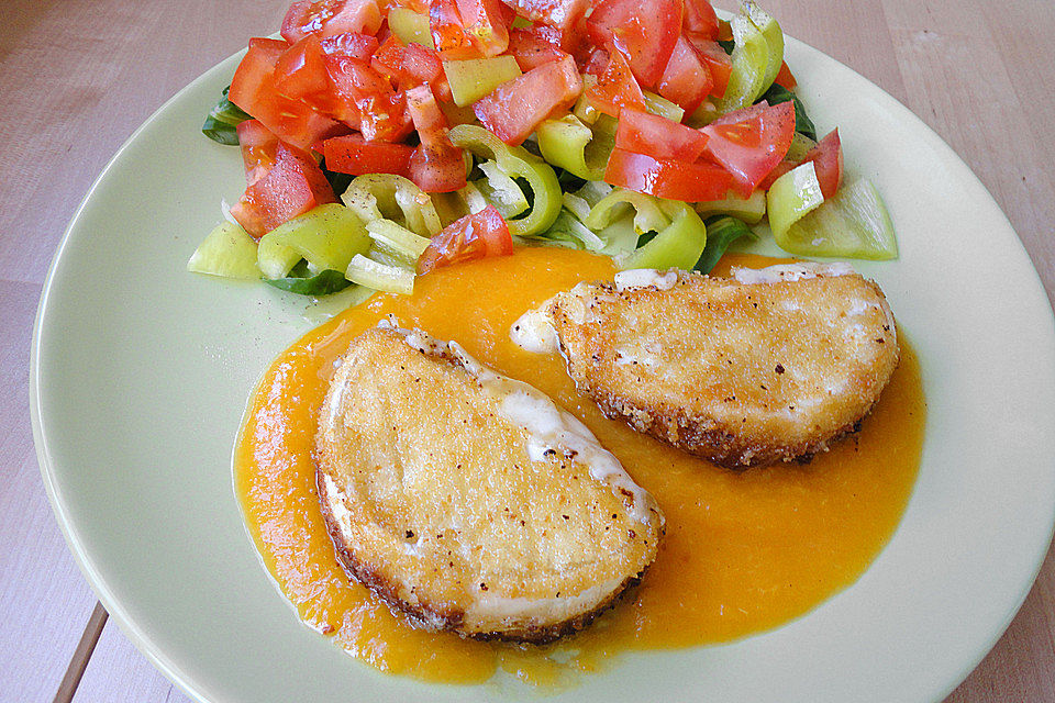 Gebackener Camembert in Aprikosensauce