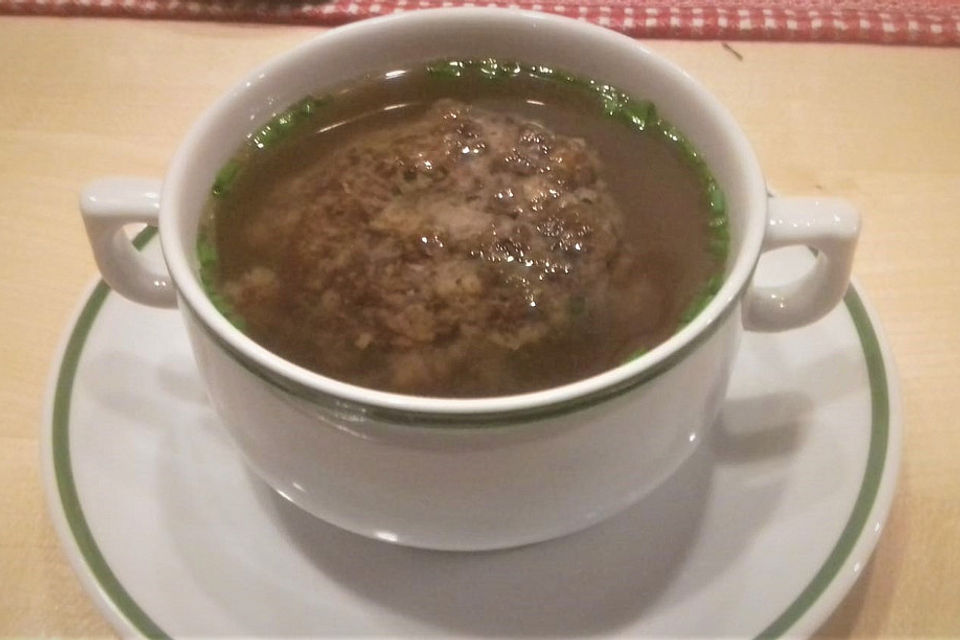 Leberknödelsuppe Omas Rezept