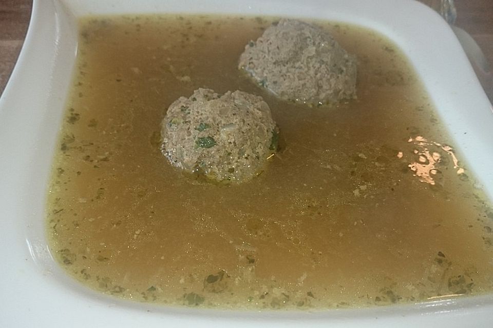 Leberknödelsuppe Omas Rezept