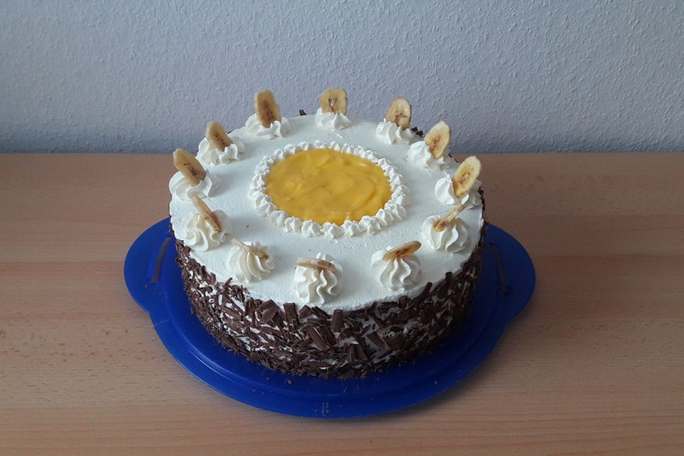 Bananen-Eierlikör-Torte