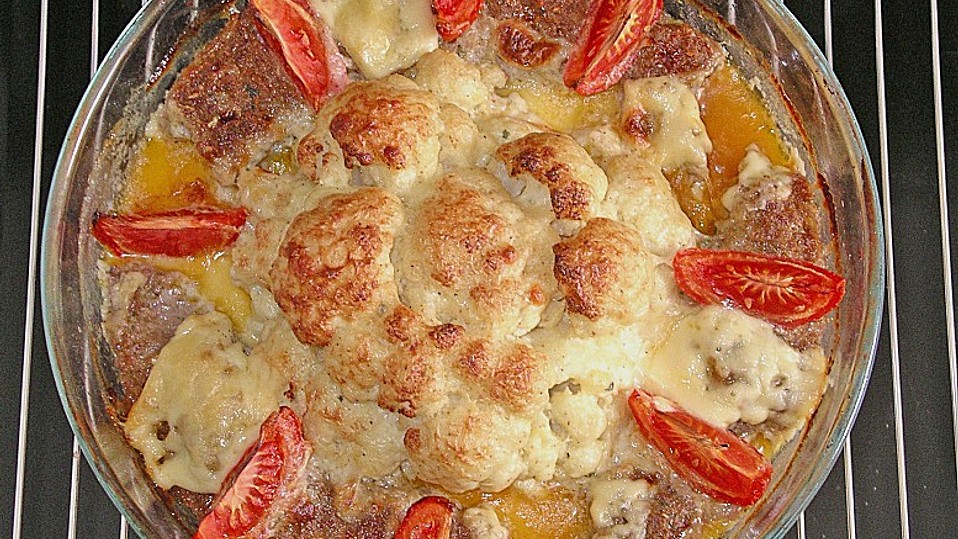 Blumenkohl im Hackfleischring von A.Dede