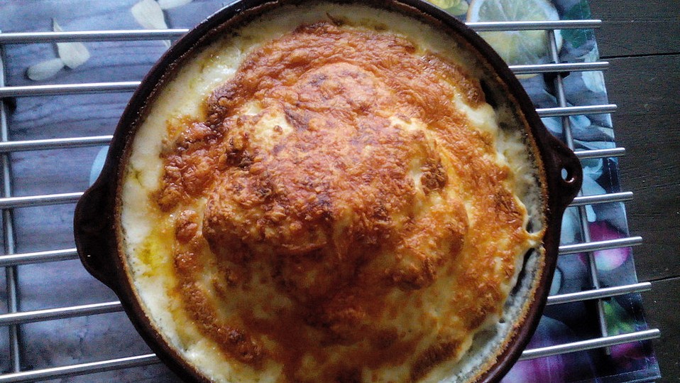 Blumenkohl im Hackfleischring von A.Dede