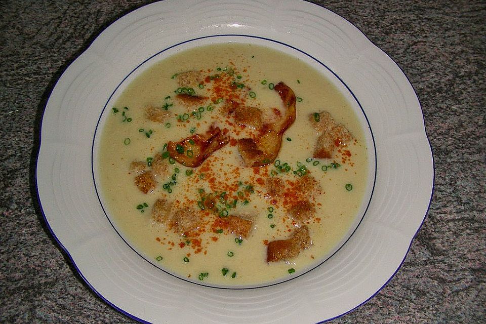 Selleriesuppe mit saurem Most