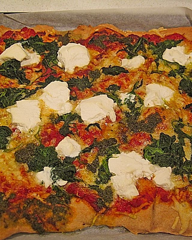 Ziegenkäse-Blattspinat-Pizza