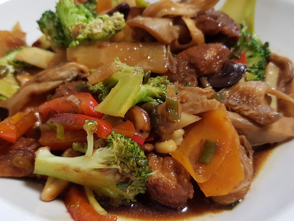 Asiatisches Huhn mit Cashewnüssen von Ul-Rike | Chefkoch