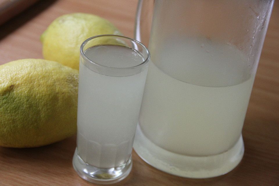 Zitronenlimonade