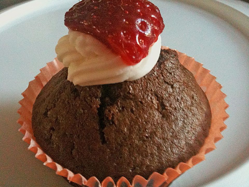 Schoko Cupcake mit Vanillefrosting von MalleS| Chefkoch
