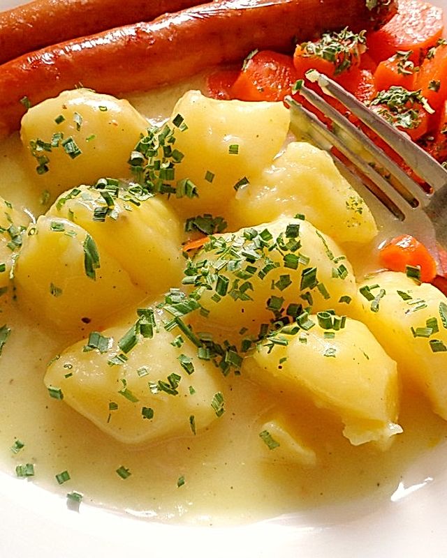 Milchkartoffeln mit Wiener Würstchen nach Travemünder Art