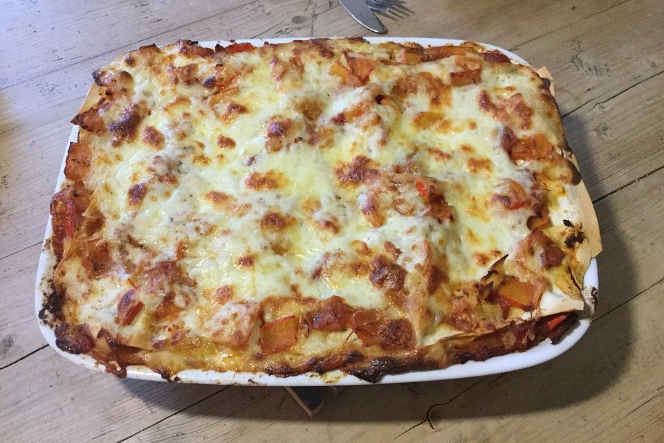 Lasagne mit einer Füllung aus Hokkaido, Thymian und Bergkäse