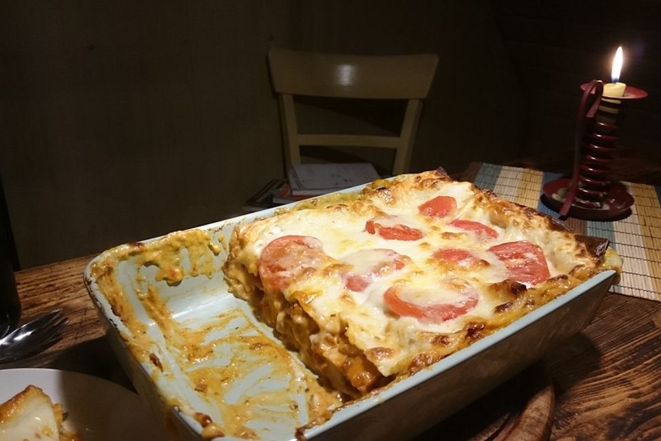 Lasagne mit einer Füllung aus Hokkaido, Thymian und Bergkäse