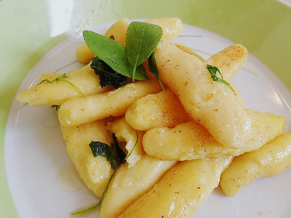 Topfen-Kartoffelnudeln mit Salbei von Nudili| Chefkoch