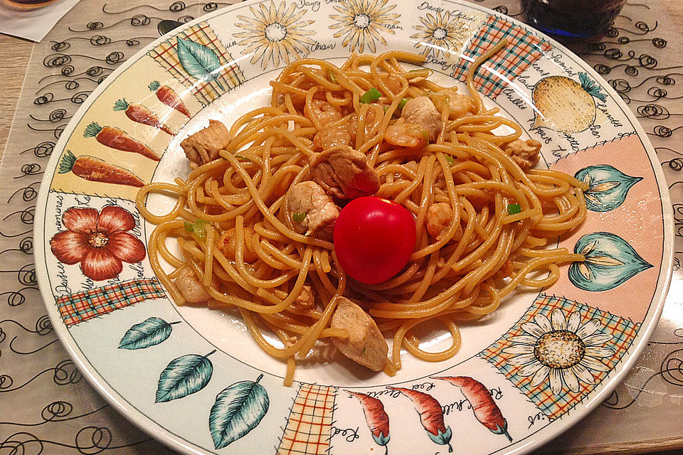 Spaghetti mit Hühnchenbrust und Shrimps