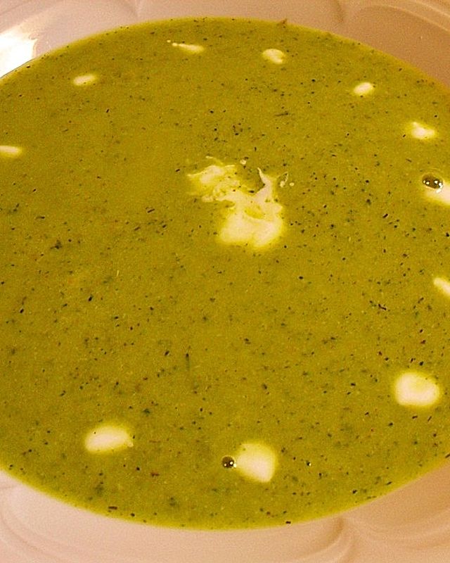 Scharfe Blumenkohl-Brokkoli-Suppe
