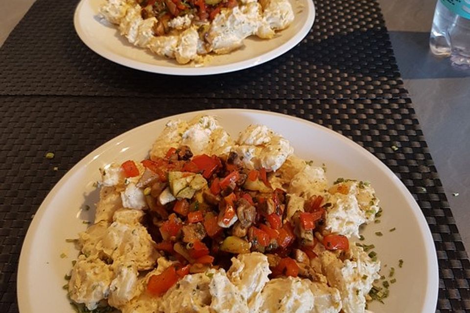 Gnocchi mit Ratatouillegemüse und Frischkäsesoße