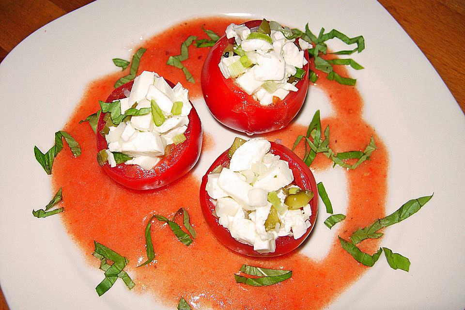 Tomaten mit Mozzarella-Tartar