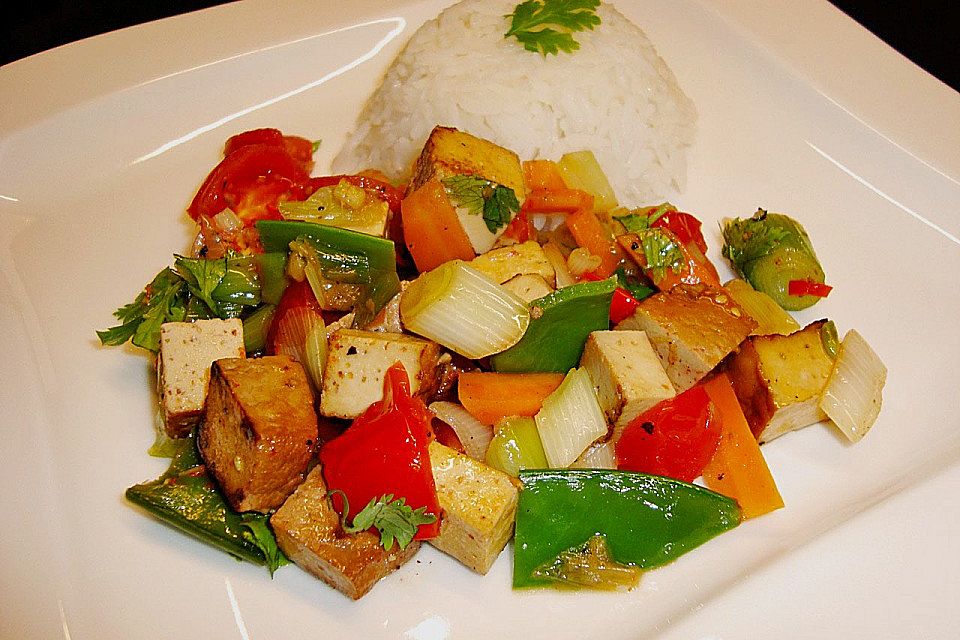 Tofu-Gemüse aus dem Wok