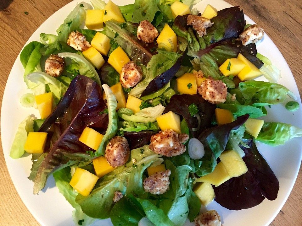 Frischer Blattsalat Mit Erdbeeren Und Mango - Rezepte Suchen