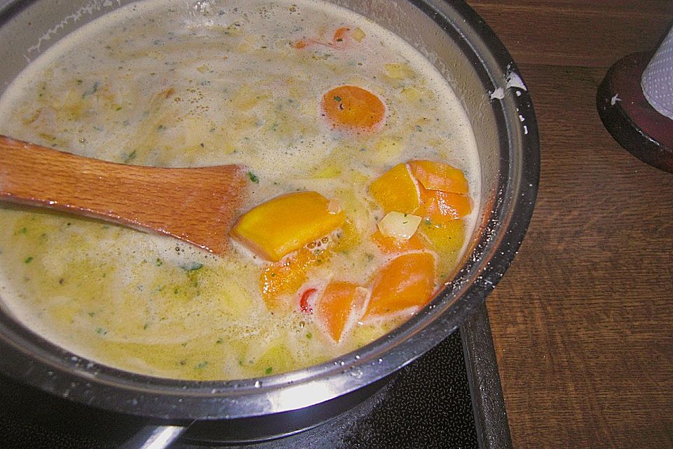 Möhren-Kokos-Ingwersuppe